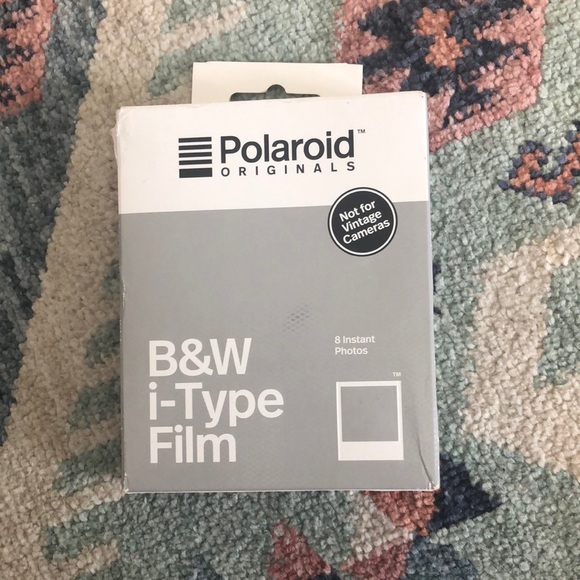 Polaroid Other - B&W i-Type Film